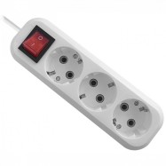 Удлинитель с заземлением Defender L330 16 А, 15 м, 3 розетки, выключ, белый..