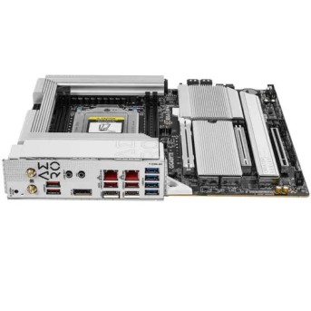 Материнская плата GIGABYTE TRX50 AERO D, sTR5, TRX50, 4xDDR5, 2xPCIe5.0, 4xM.2, 8xSATA, E-ATX в Metoo.kz - Metoo (5)