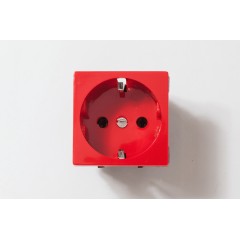Розетка электрическая 2К+З (красный)..
