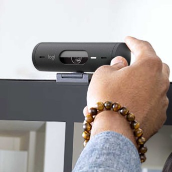 Веб-камера Logitech Brio 500 Graphite (Full HD, 1080p/<wbr>30fps, автофокус, zoom 4x, угол обзора 90° по диагонали, стереомикрофон, 4Мп) - Metoo (8)