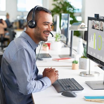 Гарнитура Logitech H390 (USB, элементы управления на кабеле, кабель 2.33м) (M/<wbr>N: A00146) - Metoo (6)