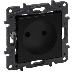Розетка 2К Niloe Step 16А 250 В с з/<wbr>ш винт. клеммы Чёрный