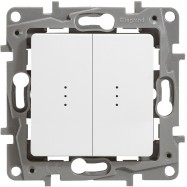 Выключатель/переключатель двухклавишный с подсветкой Legrand Etika 10 A 250 В белый
